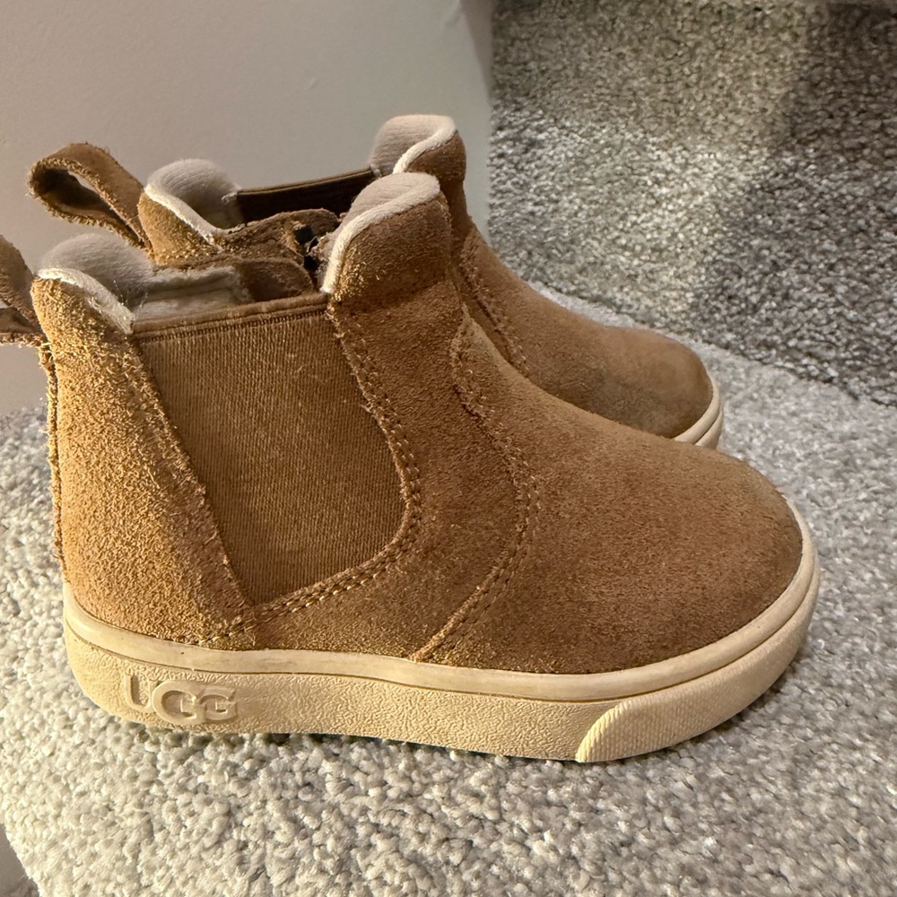 UGG Kids Chestnut Suede Chelsea Booties
